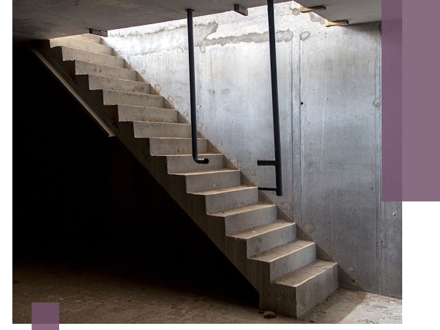 Изготовление и монтаж лестниц в подвале в Гусе-Хрустальном