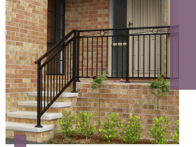 Уличные перила из металла под ключ в Гусе-Хрустальном