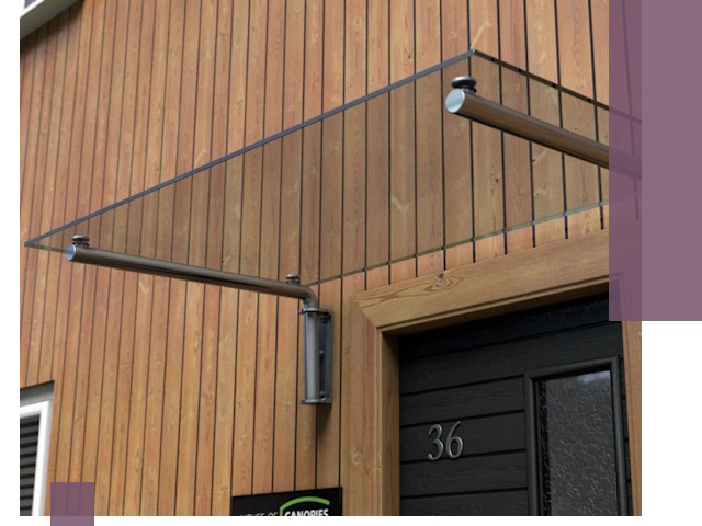 Стеклянные козырьки на входы и фасады в Гусе-Хрустальном